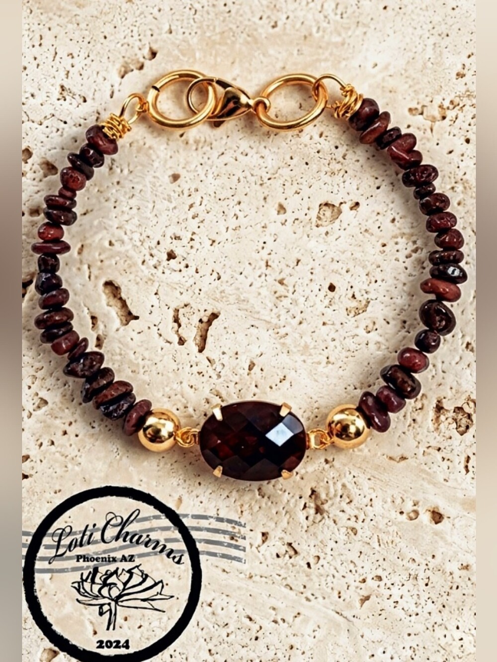 4.5 Carats Natural Ruby Chips And Centerpiece Ruby Bracelet